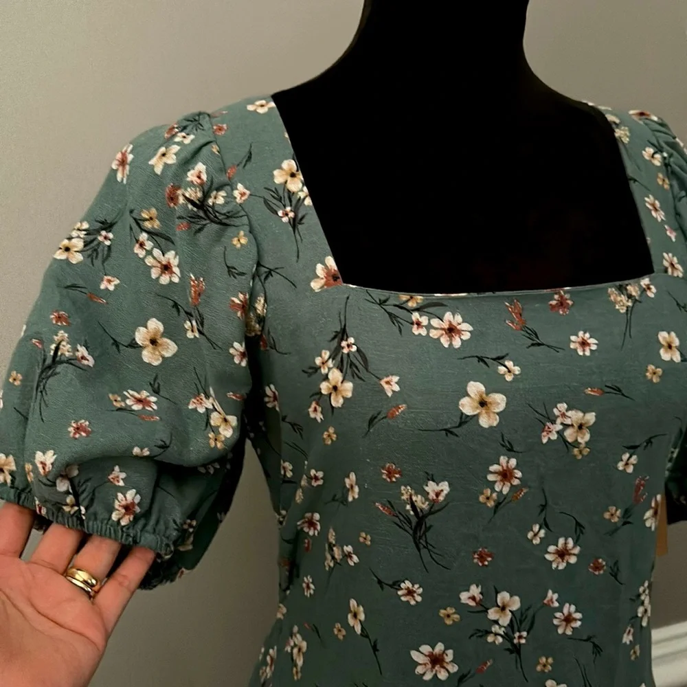 Just Found Floral Sage Green Cottage-core midi dress. NWT 🌿 - Picture 5 of 11